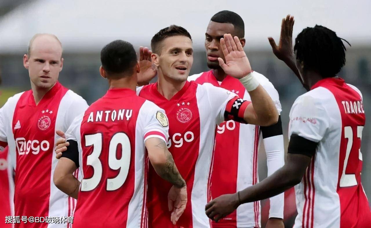 队战术中的 队战术中的